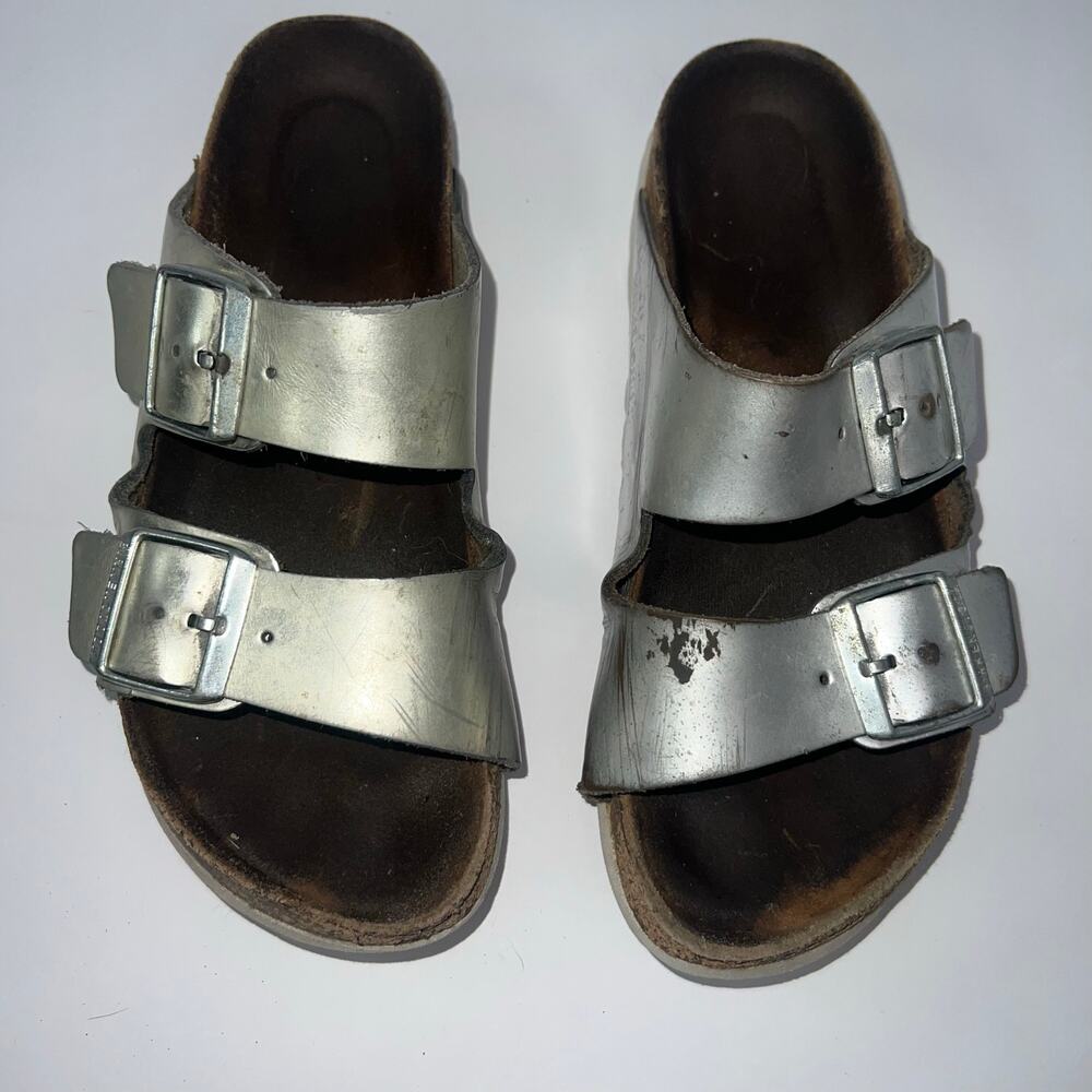 Birkenstock Two Strap Arizona Silver Metallic Leather Used Size 38 Or Us 7-7.5